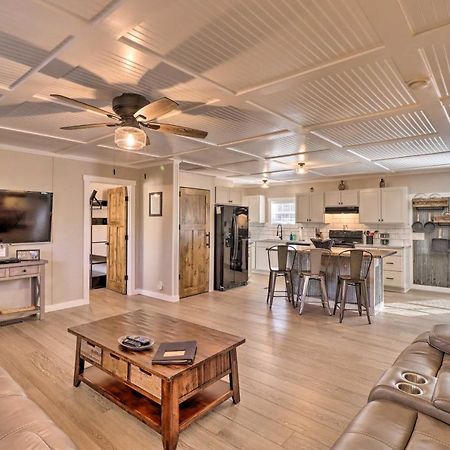 Fairfield Bay Lakefront Greers Ferry Cabin With Covered Boat Slip! מראה חיצוני תמונה